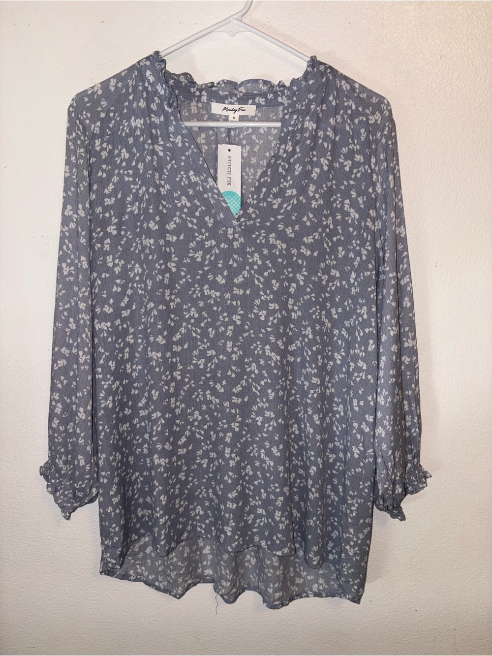 Monday Fun Stitch Fix Floral Blouse Size Medium Dusty Blue NWT